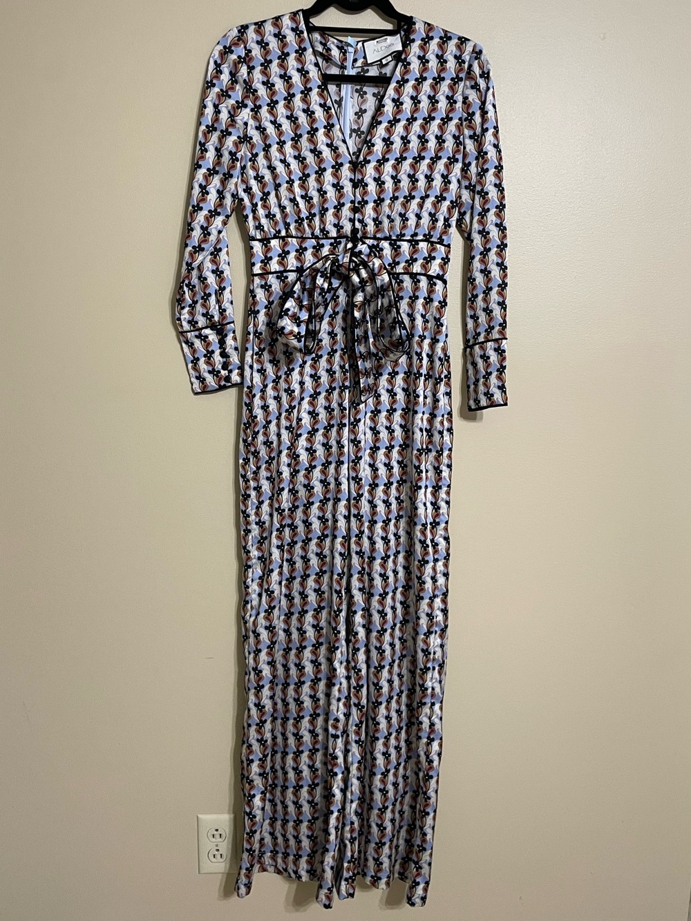 Alexis Yarra printed long sleeve tie front jumpsuit size small